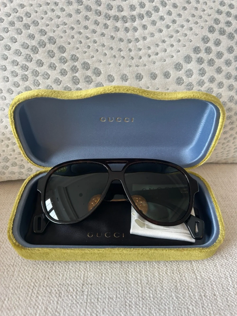 GUCCI Aviator Sunglasses